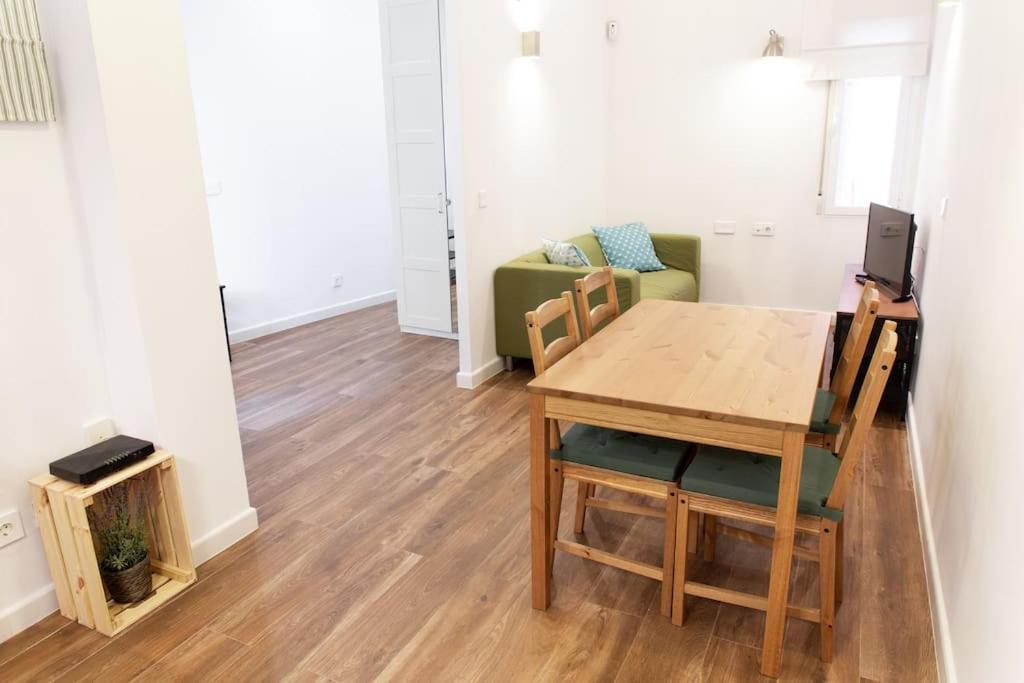 Encantador Apartamento Reformado En Tetuan By Bebalmy Madrid Exteriér fotografie