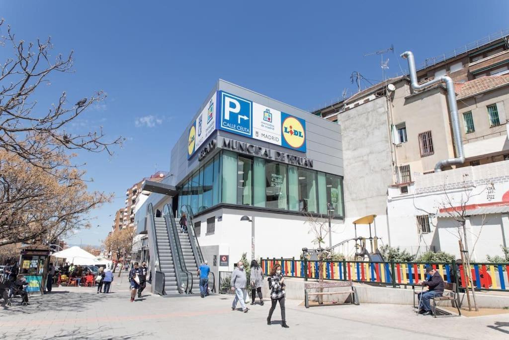 Encantador Apartamento Reformado En Tetuan By Bebalmy Madrid Exteriér fotografie