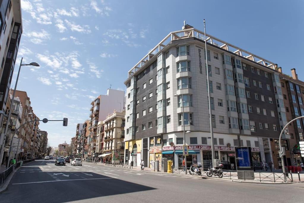 Encantador Apartamento Reformado En Tetuan By Bebalmy Madrid Exteriér fotografie